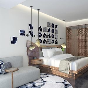 Zimmer mit Kingsize-Bett